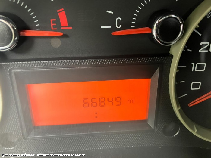 Fiat DOBLO ESSENCE 1.8 TETO ALTO 2012/2013